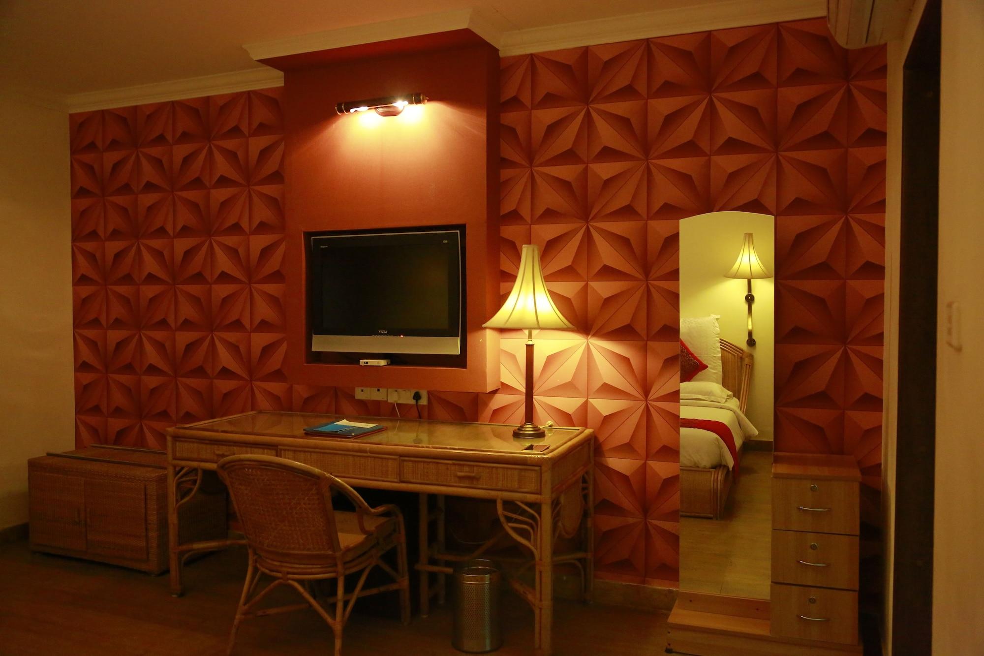 Saj Earth Resort & Convention Center , Kochi Nedumbassery Extérieur photo