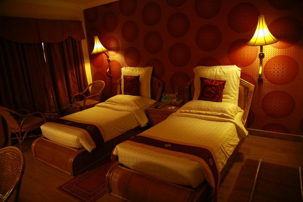 Saj Earth Resort & Convention Center , Kochi Nedumbassery Extérieur photo